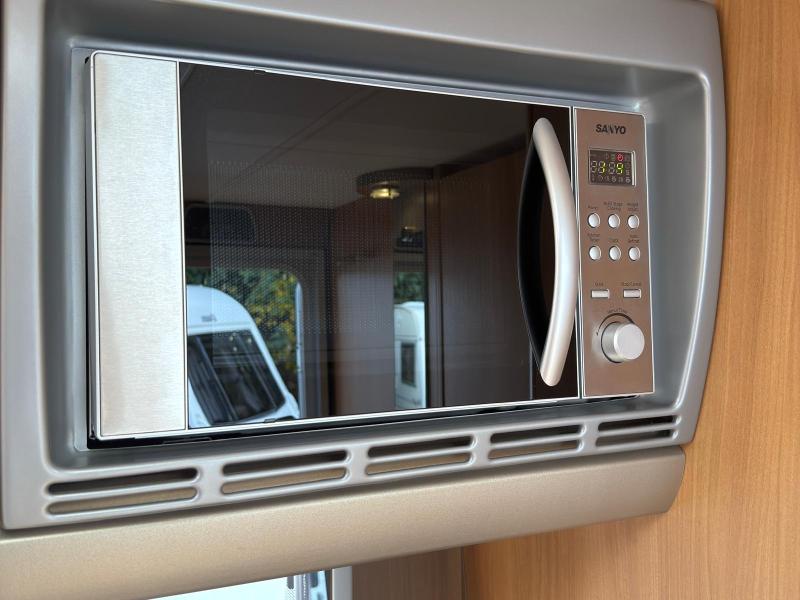 Swift Conqueror 480 - Image 11