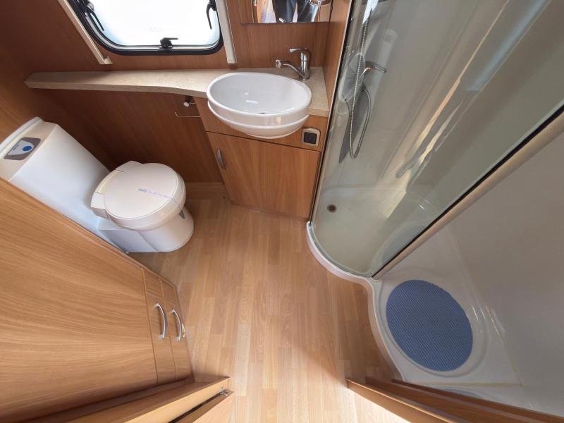 Swift Conqueror 480 - Image 15