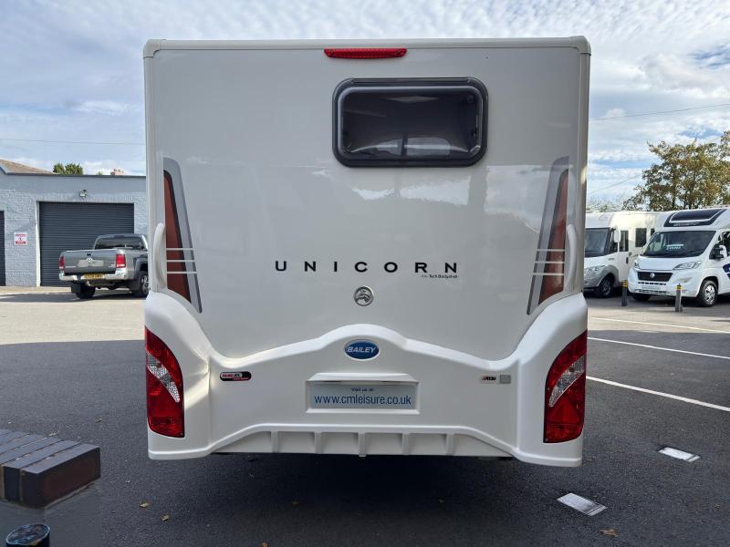 Bailey Unicorn Seville - Image 31