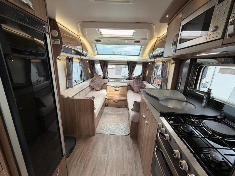 Swift Elegance 580 - Image 4