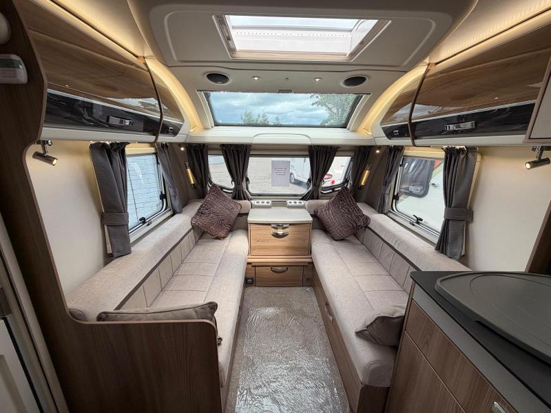 Swift Elegance 580 - Image 5