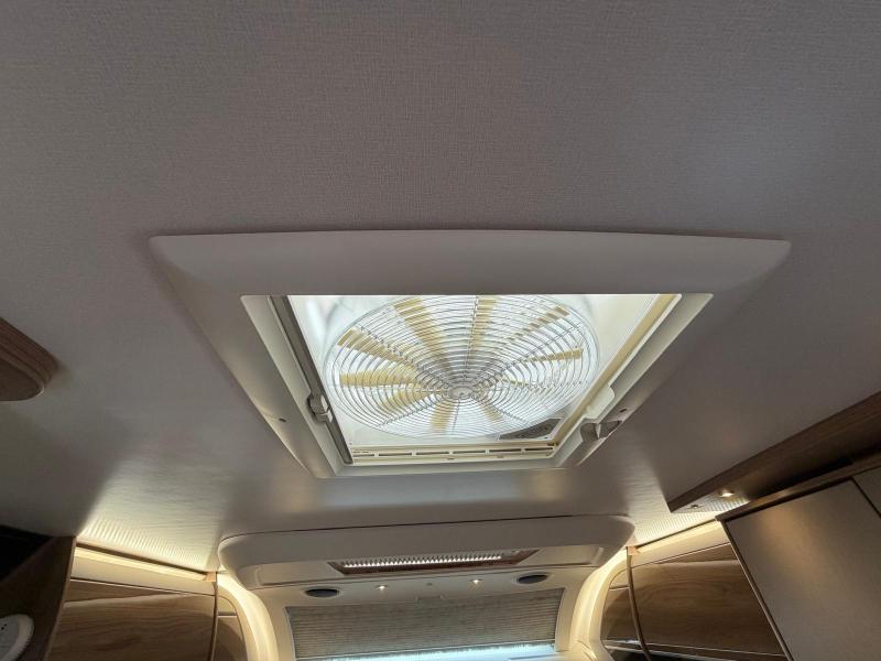 Swift Elegance 580 - Image 25