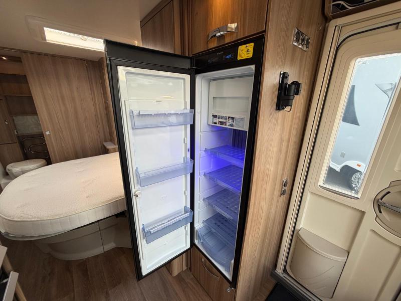 Swift Conqueror 580 - Image 15