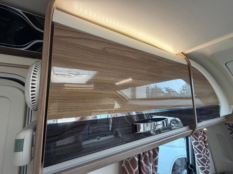 Swift Conqueror 580 - Image 27