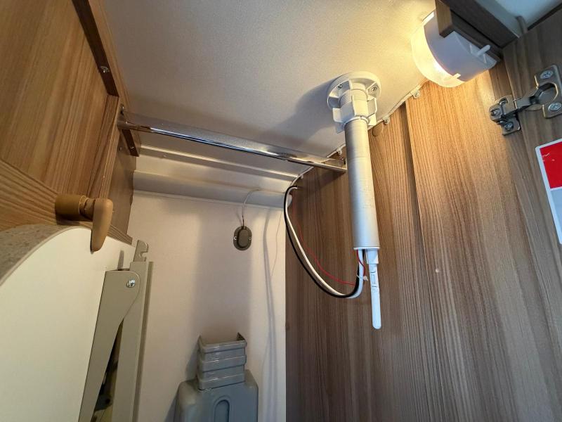 Swift Conqueror 580 - Image 32