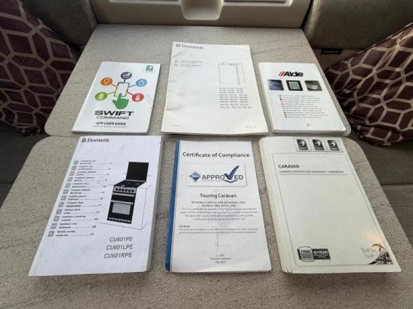 Swift Conqueror 580 - Image 37