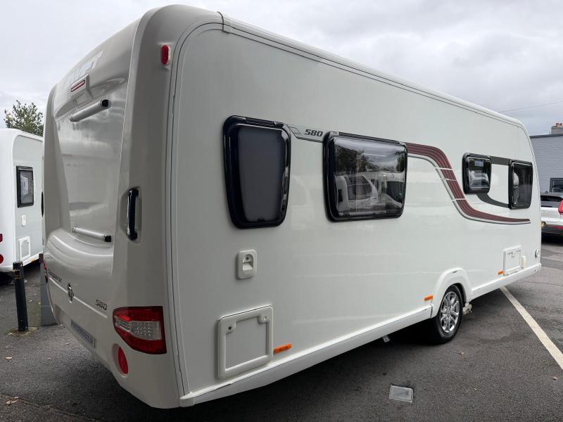 Swift Conqueror 580 - Image 49