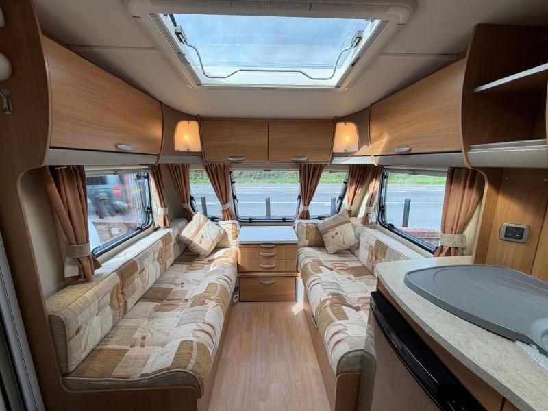 Swift Charisma 550 - Image 4