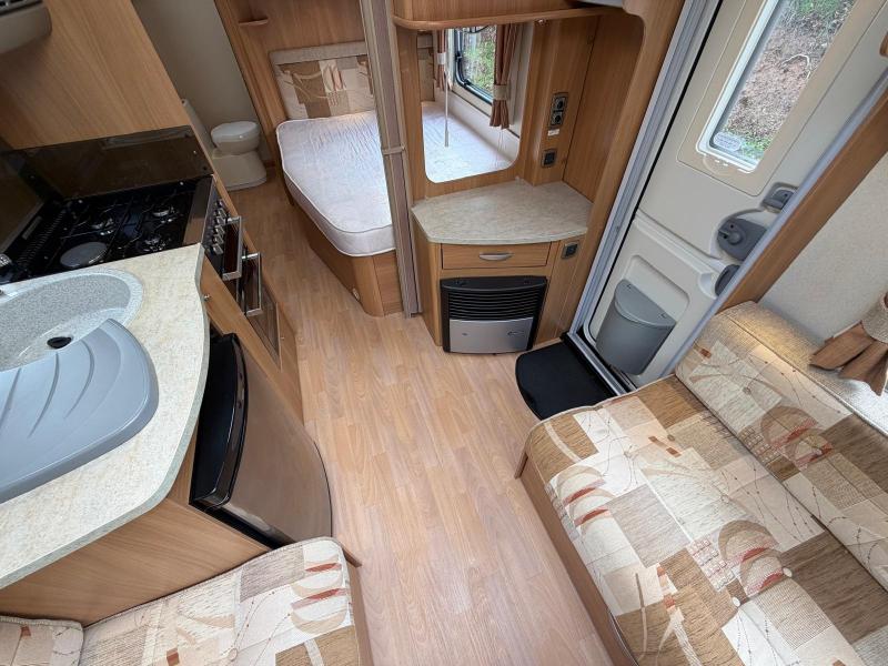 Swift Charisma 550 - Image 7