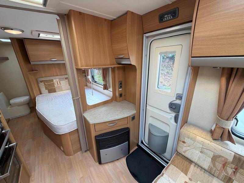 Swift Charisma 550 - Image 14