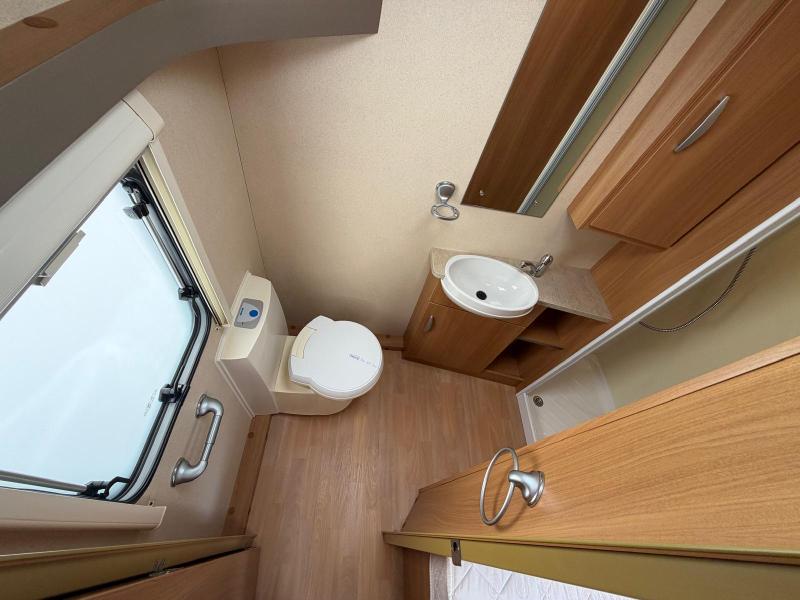 Swift Charisma 550 - Image 19