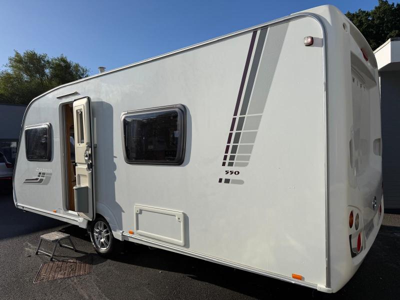 Swift Charisma 550 - Image 33