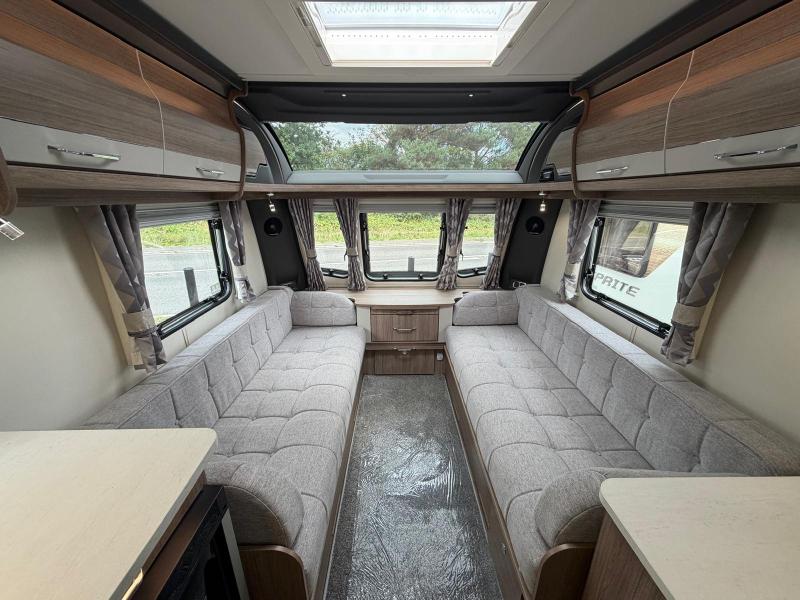 Coachman VIP 520 - Image 4
