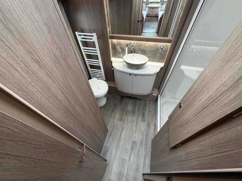 Coachman VIP 520 - Image 19
