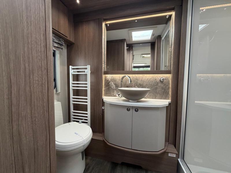 Coachman VIP 520 - Image 20
