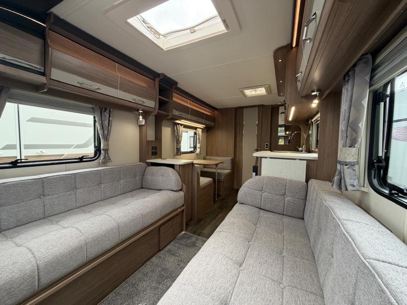 Coachman VIP 520 - Image 27