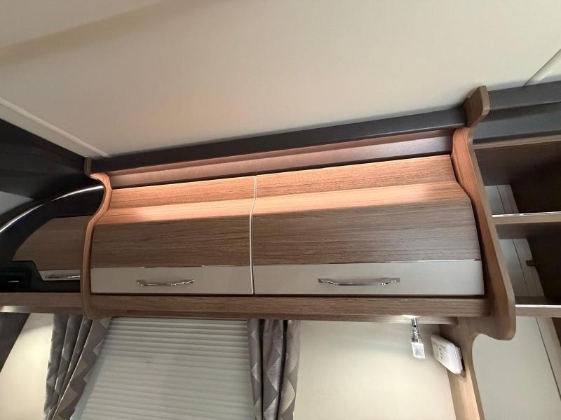 Coachman VIP 520 - Image 29