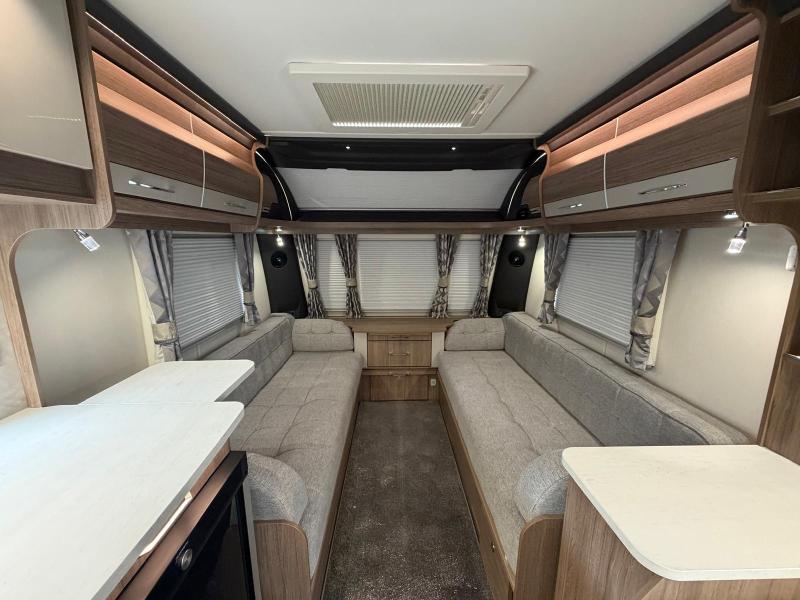 Coachman VIP 520 - Image 36