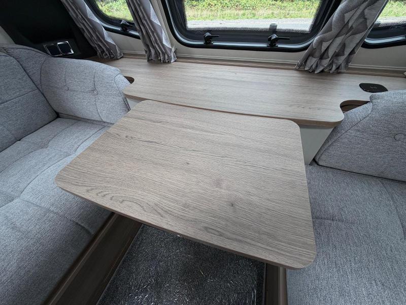 Coachman VIP 520 - Image 39