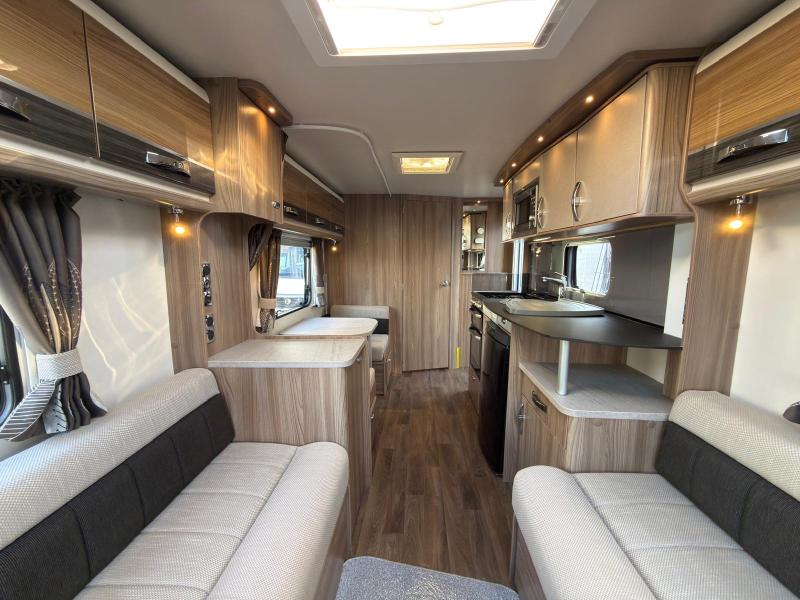 Swift Conqueror 530 - Image 8