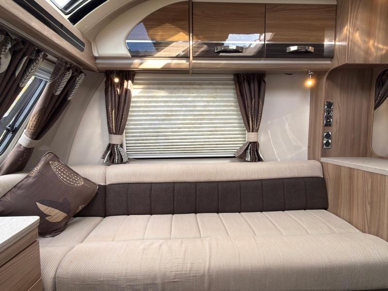 Swift Conqueror 530 - Image 22