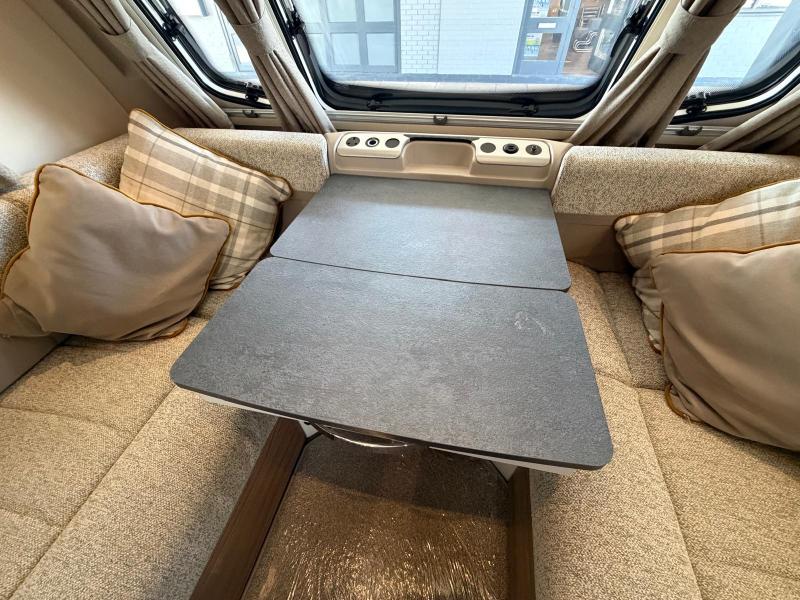 Swift Fairway 590 - Image 27