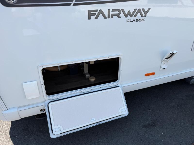 Swift Fairway 590 - Image 29