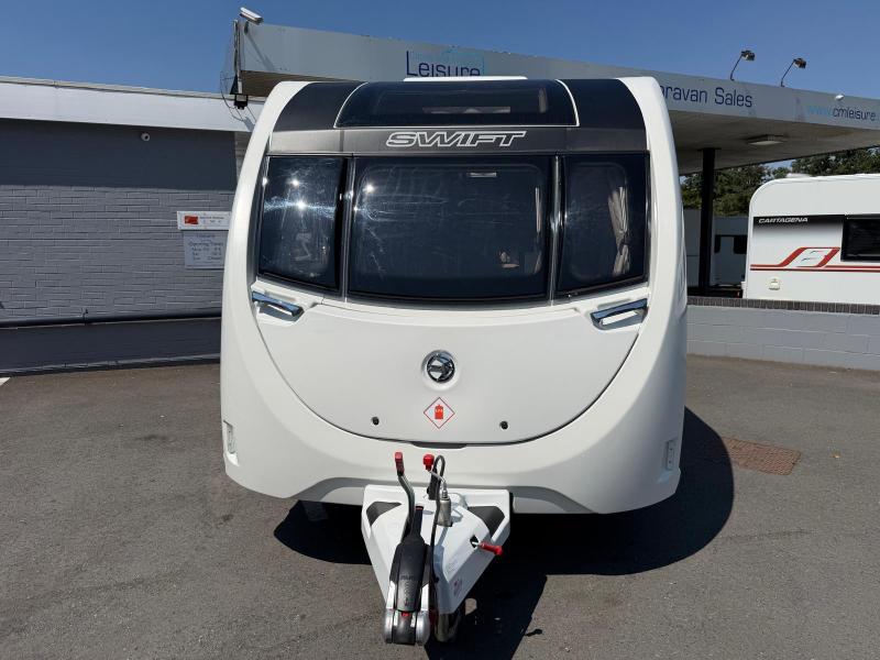 Swift Fairway 590 - Image 34