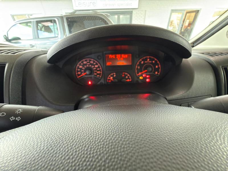 Swift Escape 664 - Image 24
