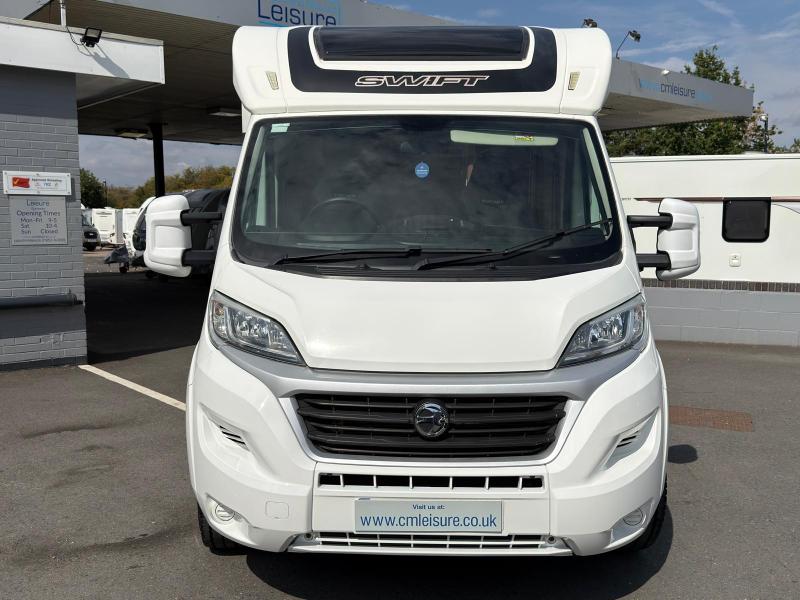 Swift Escape 664 - Image 31
