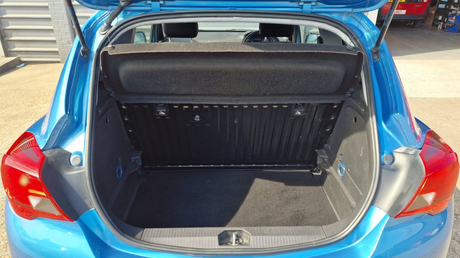 Vauxhall Corsa Limited Edition - Image 9