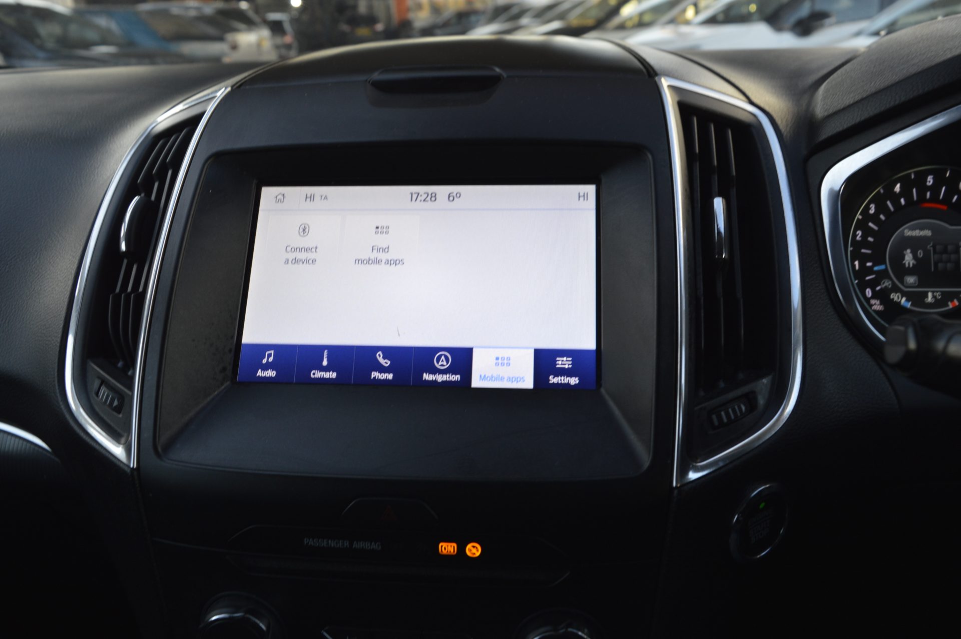 Ford Galaxy - Image 19