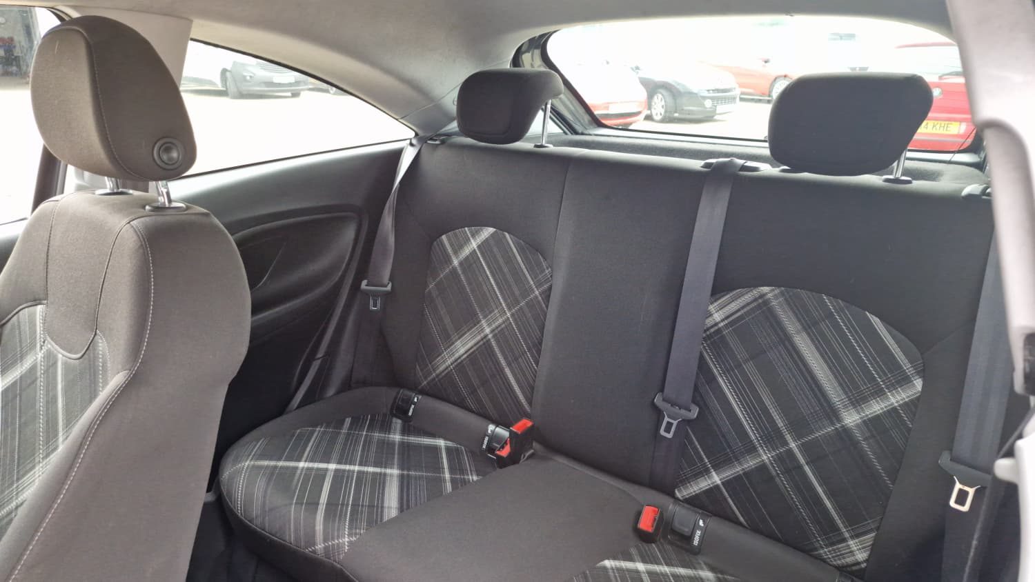 Vauxhall Corsa Limited Edition - Image 13