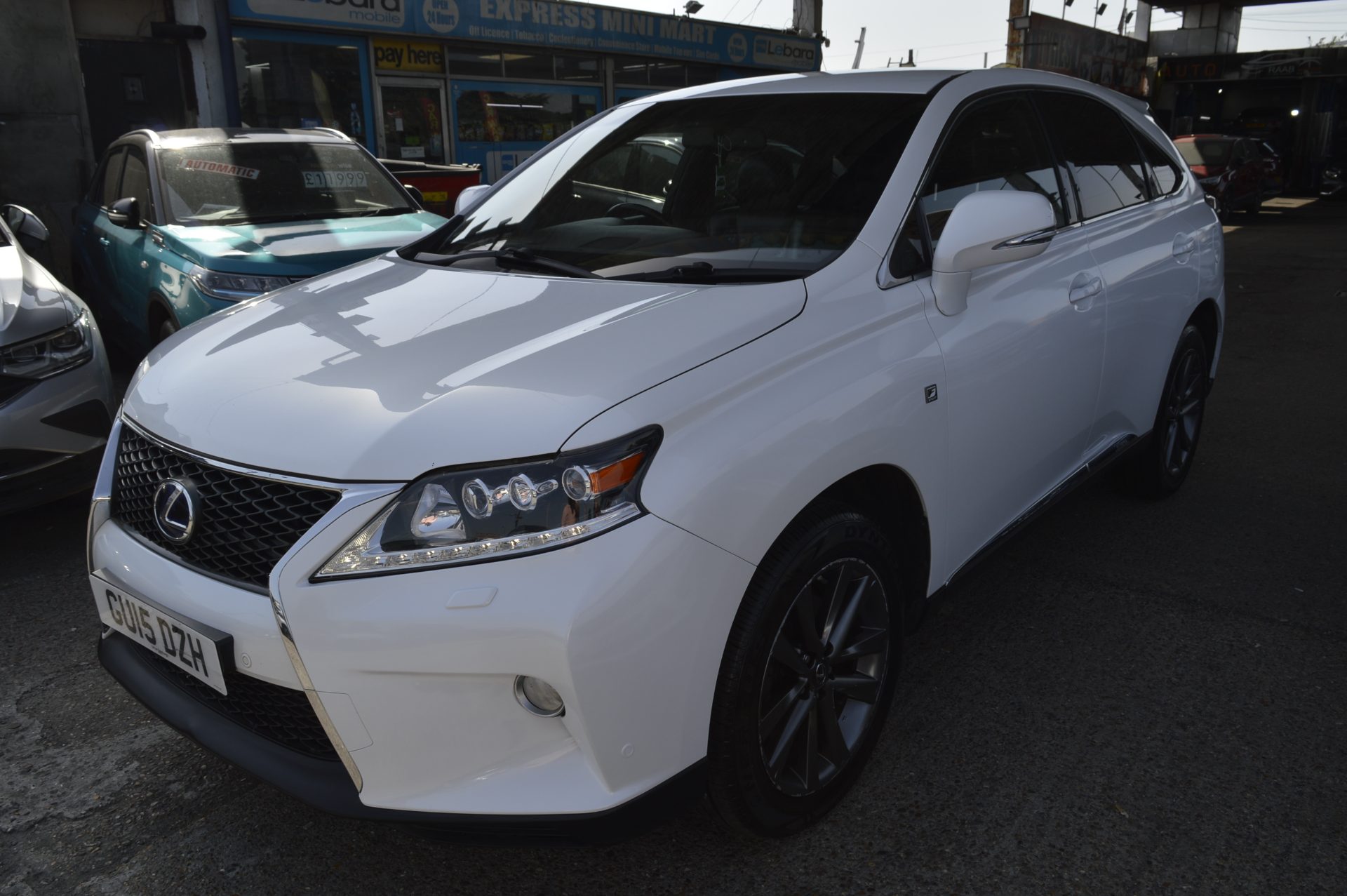 Lexus RX450H - Image 3