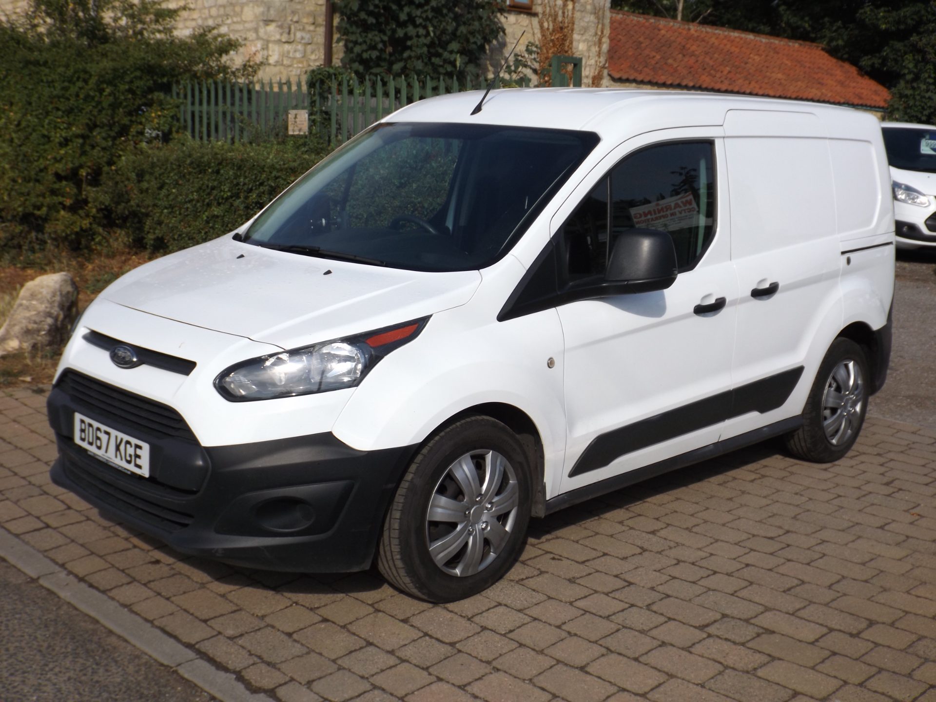 Ford Transit Connect 1.5 TDCi 220 - Image 7