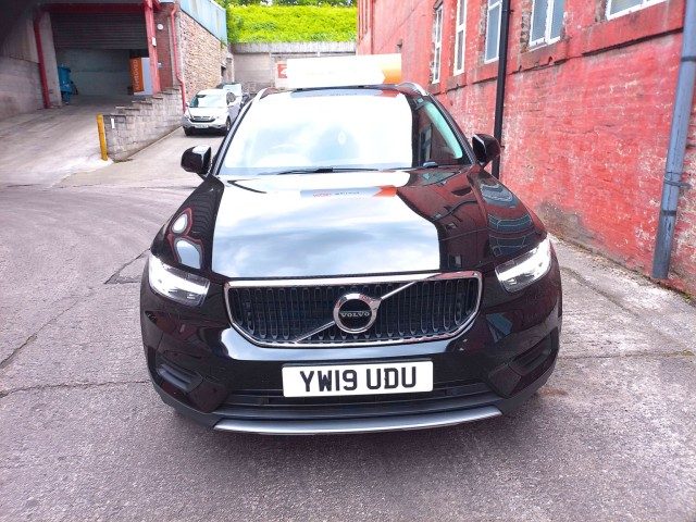 Volvo Xc40 - Image 1