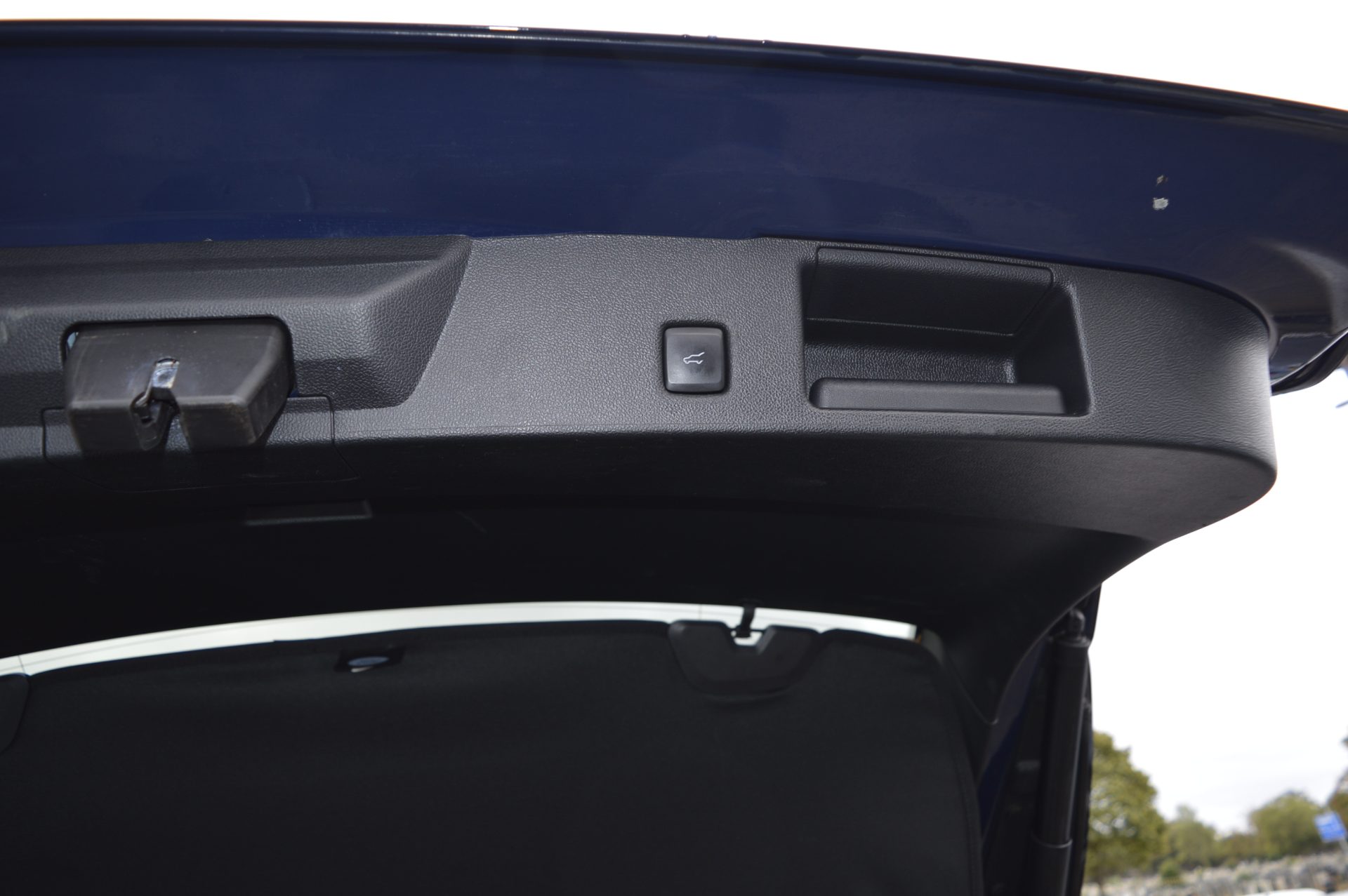 Ford KUGA STLINE PLUG IN HYBRID - Image 10