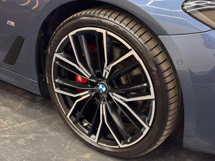 Bmw 5 Series - Image 1