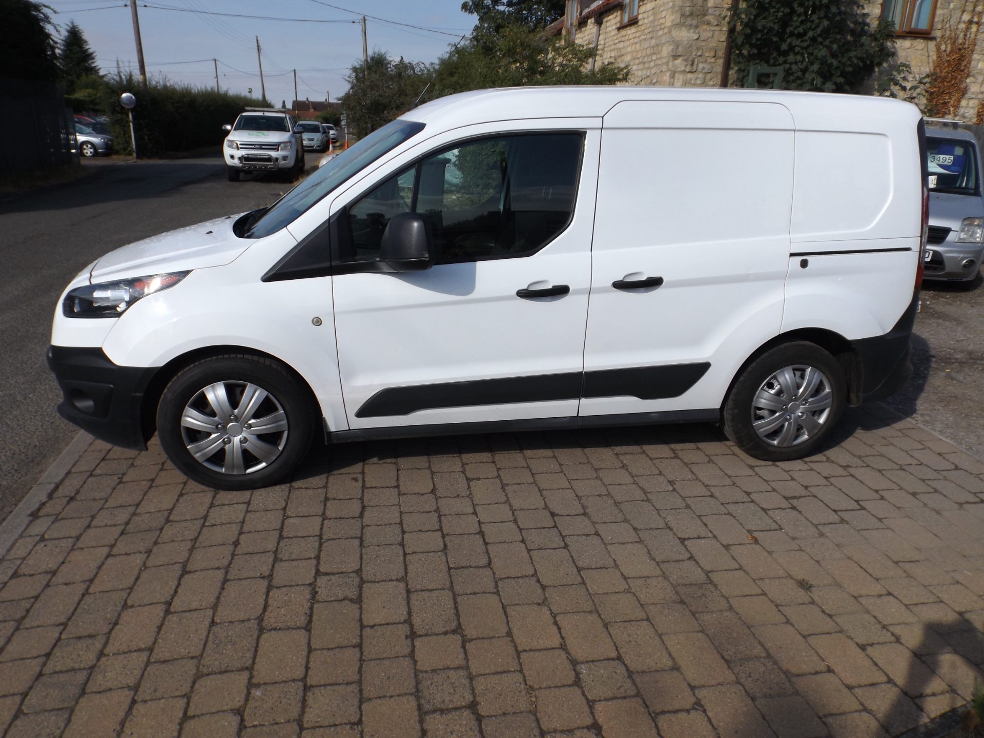 Ford Transit Connect 1.5 TDCi 220 - Image 6