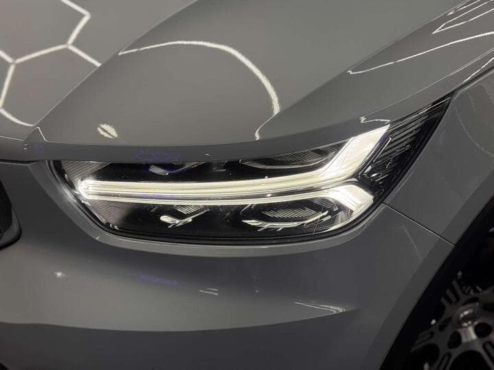 Volvo XC40 - Image 17