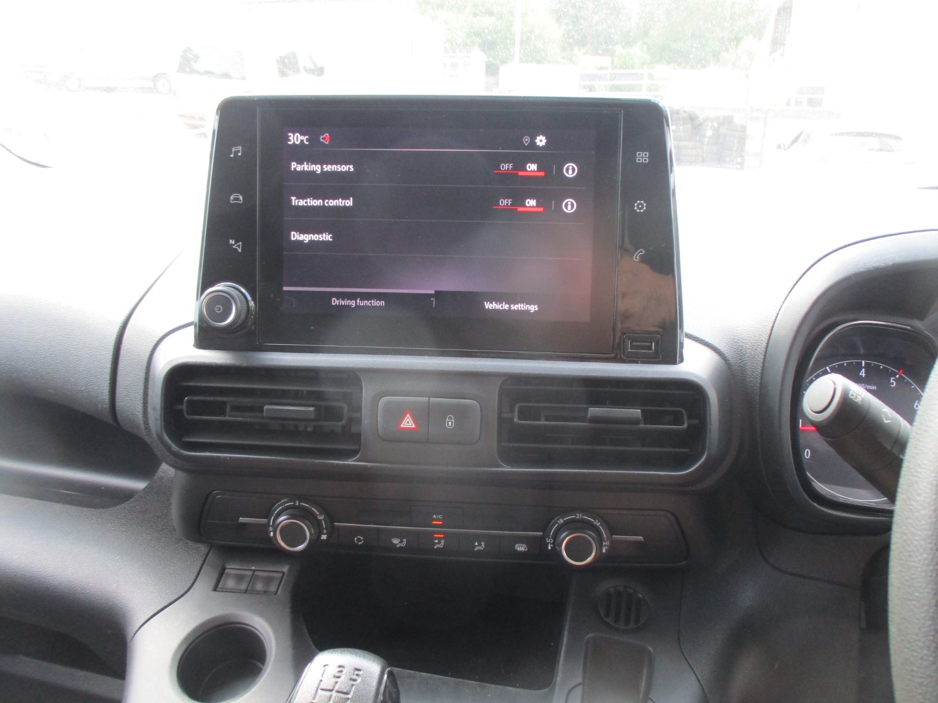 Vauxhall COMBO SPORTIVE L1 H1 - Image 9
