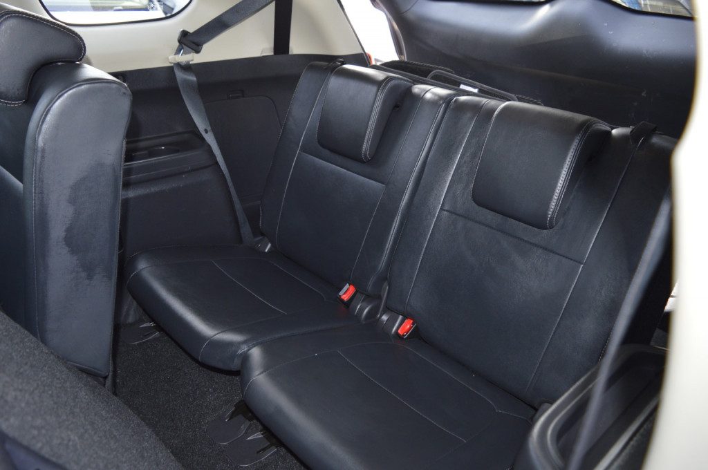 Mitsubishi Outlander - Image 12