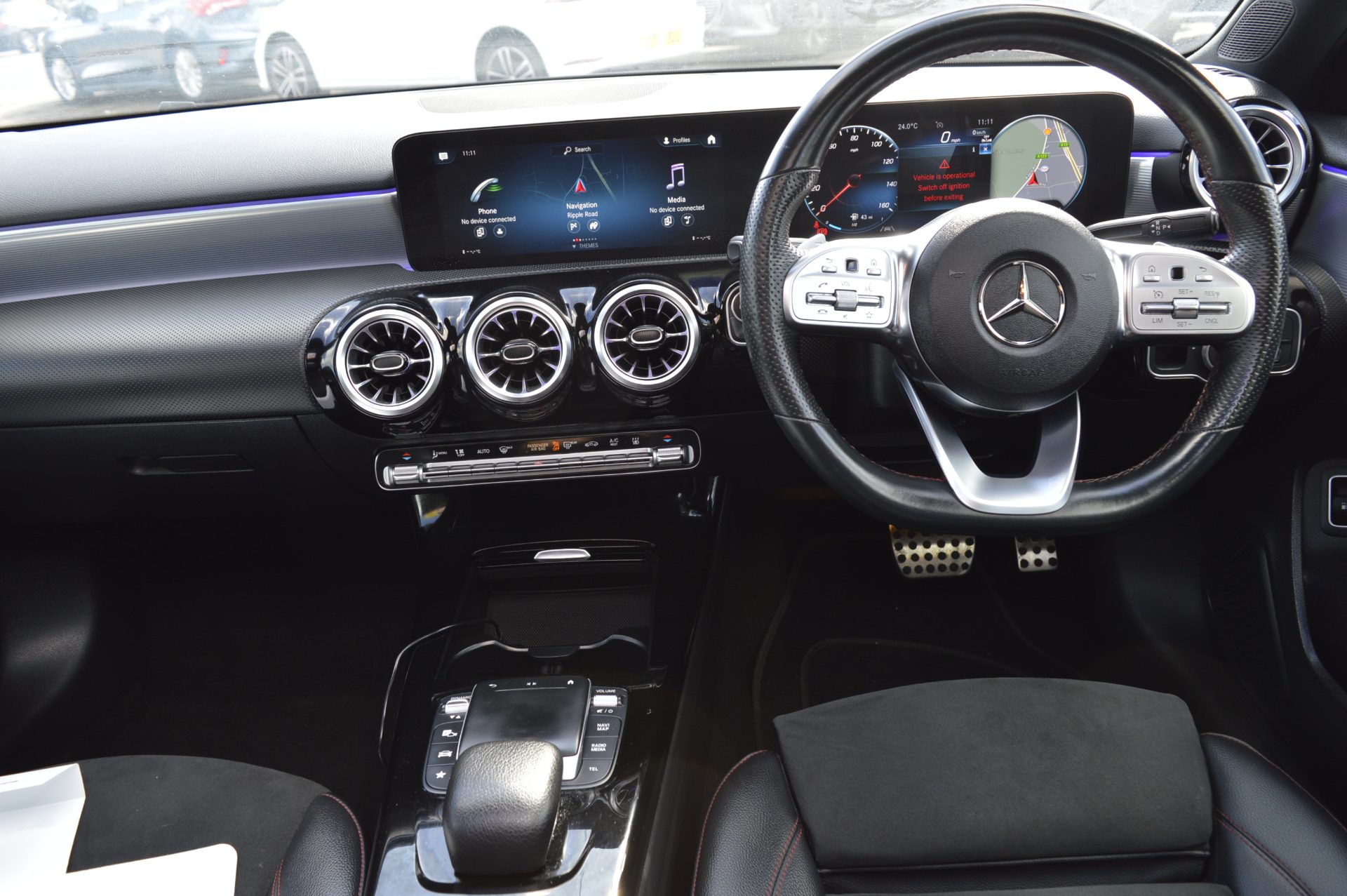 Mercedes-benz A250E AUTO PLUG IN HYBRID - Image 13
