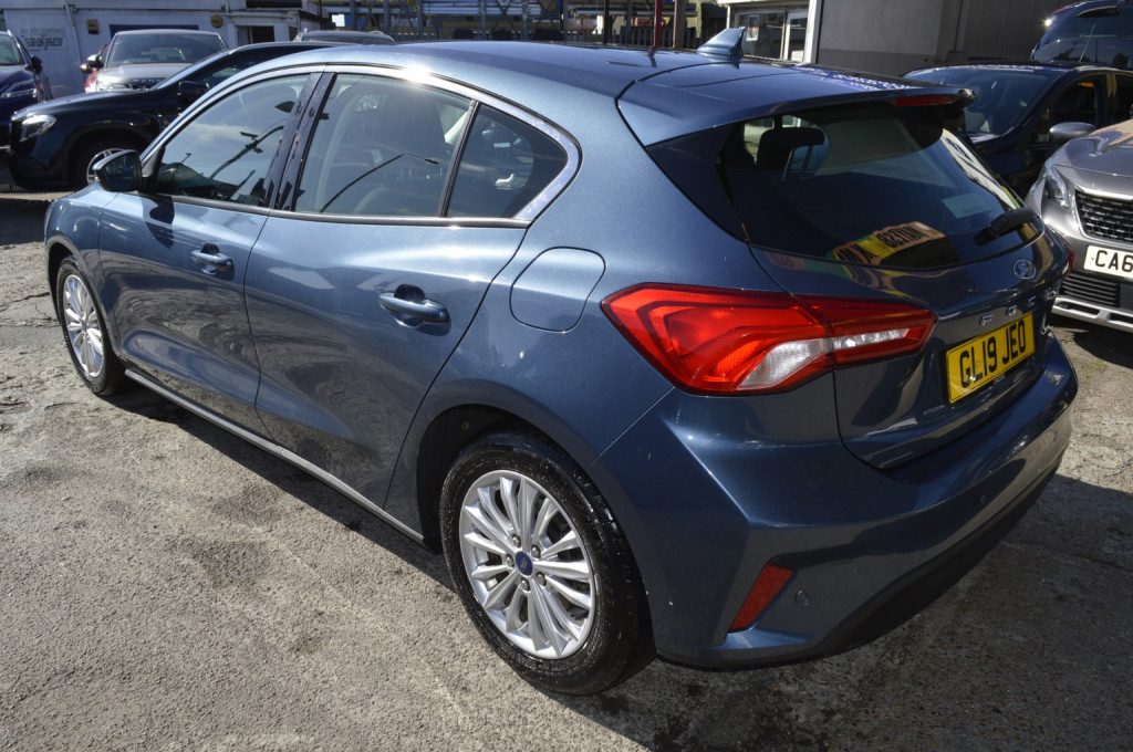 Ford Focus - Image 1
