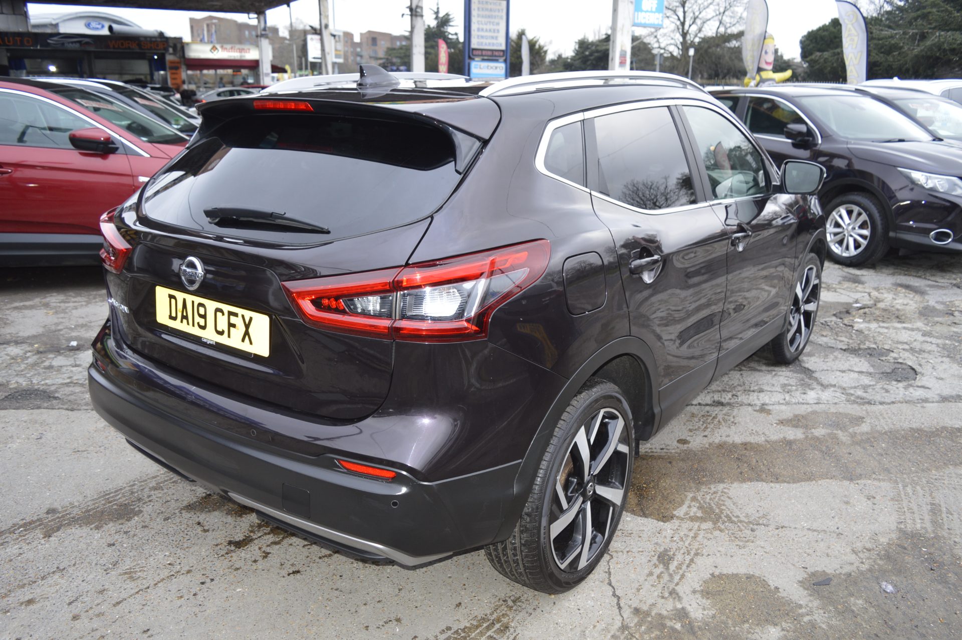 Nissan QASHQAI TEKNA - Image 2