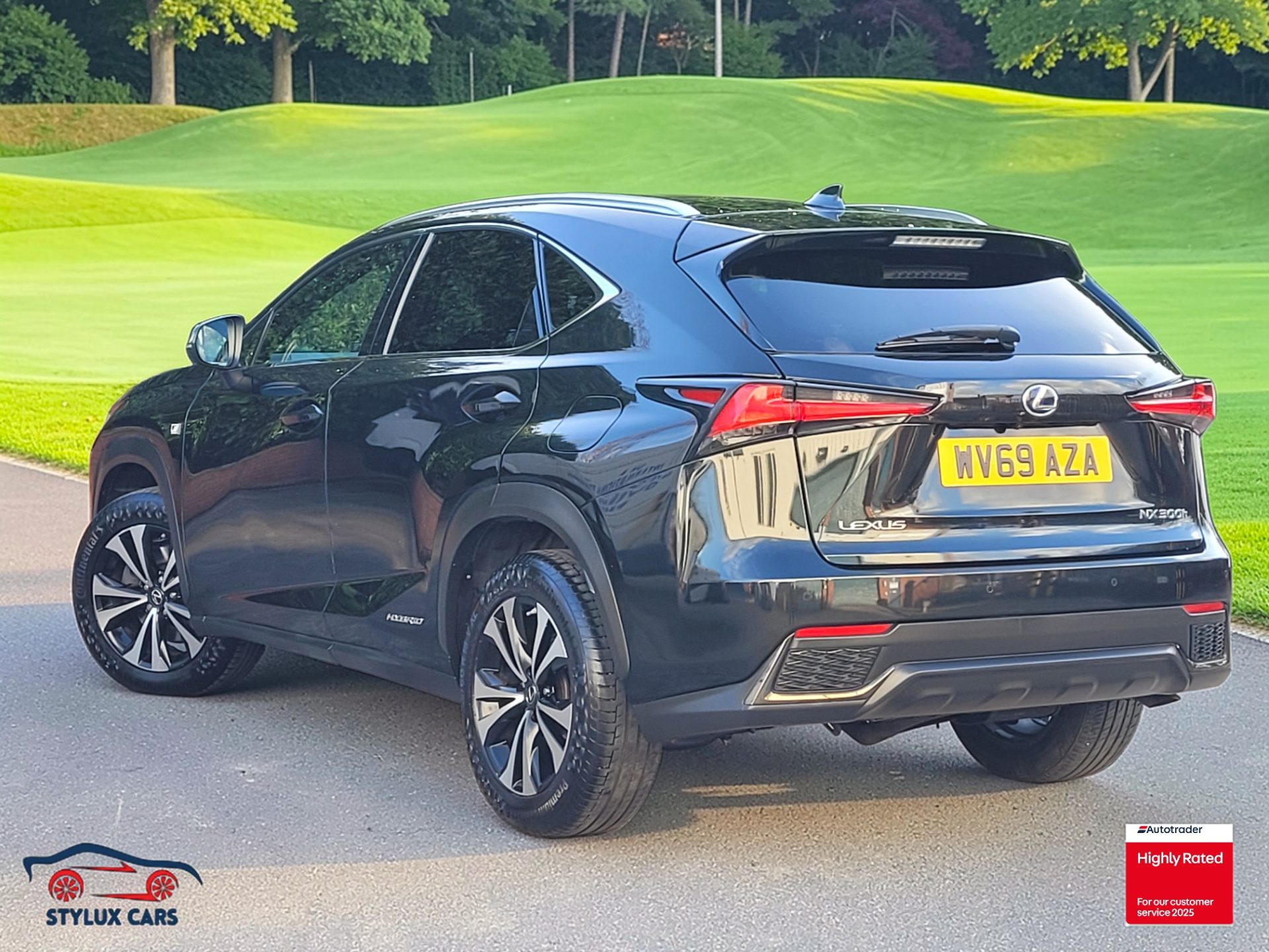 Lexus Lexus NX300h GPF F Sport E-CVT 4WD Euro 6 (s/s) 5dr SUV - Image 4
