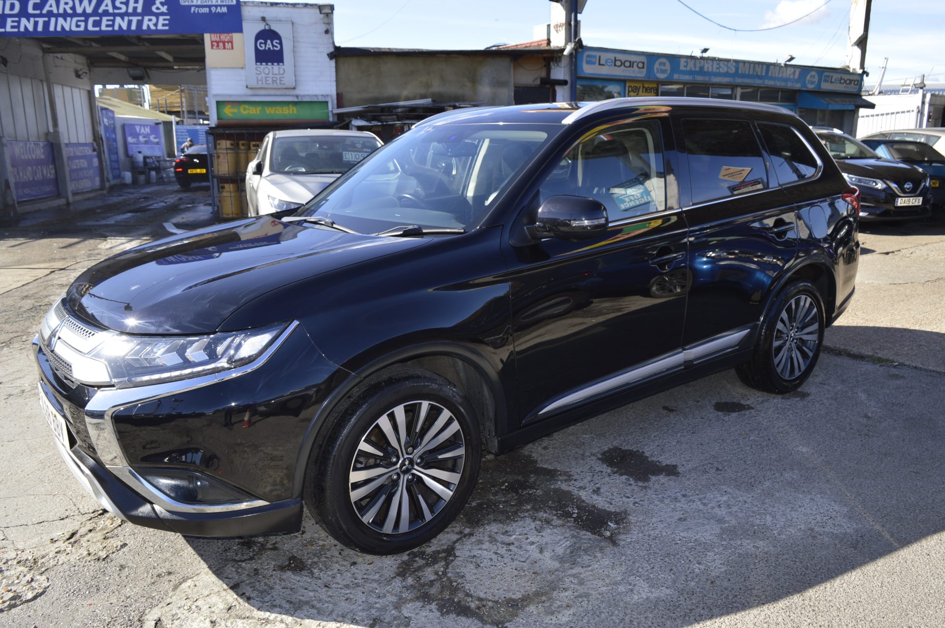 Mitsubishi OUTLANDER AUTO 7 SEATS - Image 5