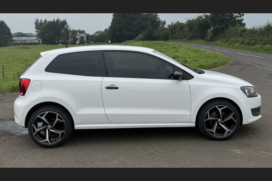 Volkswagen Polo, Polo S - Image 2