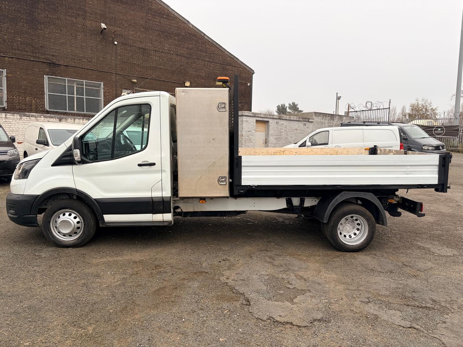 Ford Transit 2.0 350 Ecoblue - Image 5