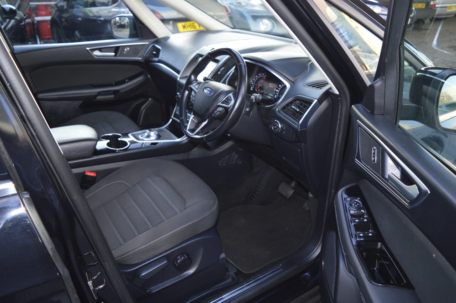 Ford Galaxy - Image 15